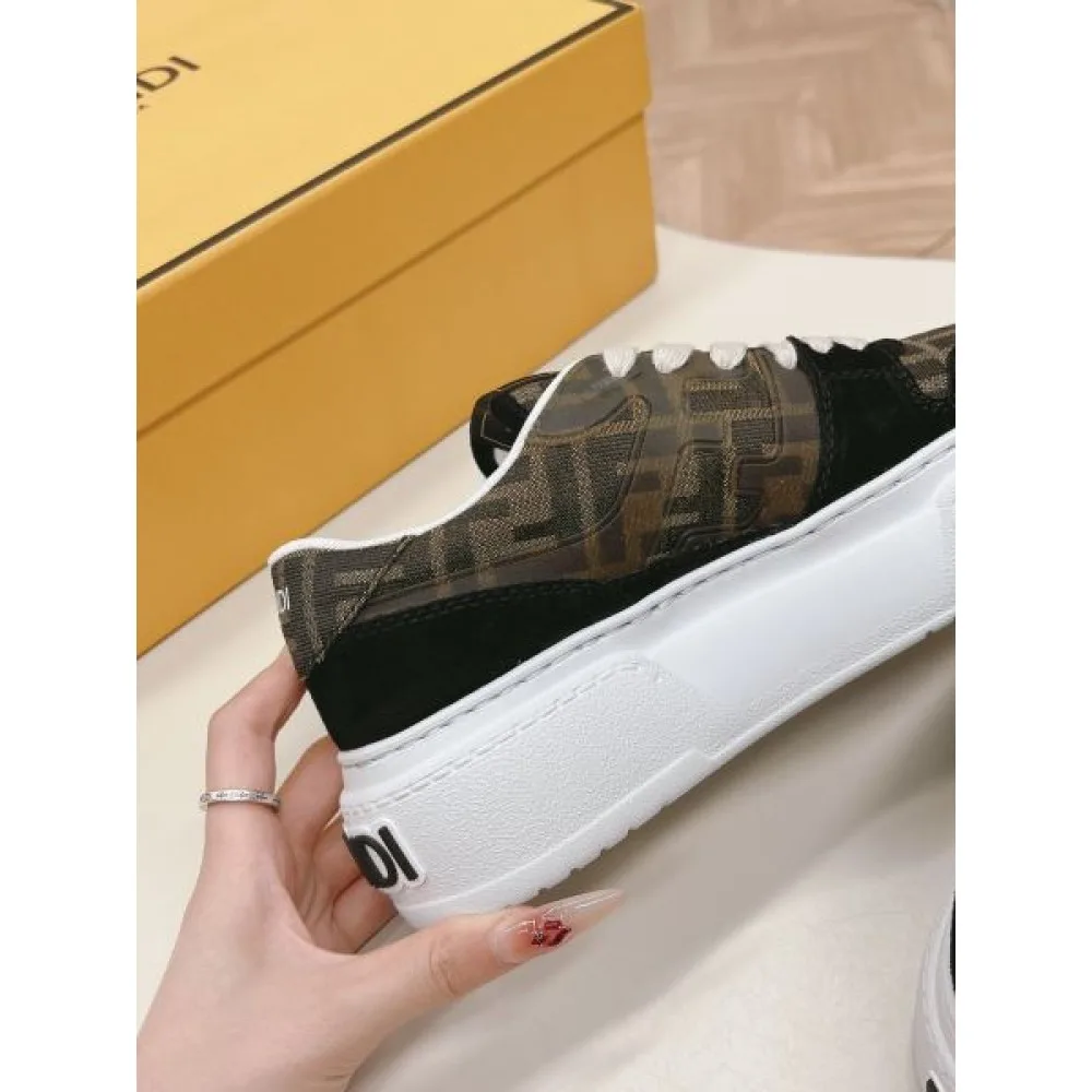 2026 きちんと感が強い FENDI フェンデイ レディース用 カジュアルシューズ 商品画像 7