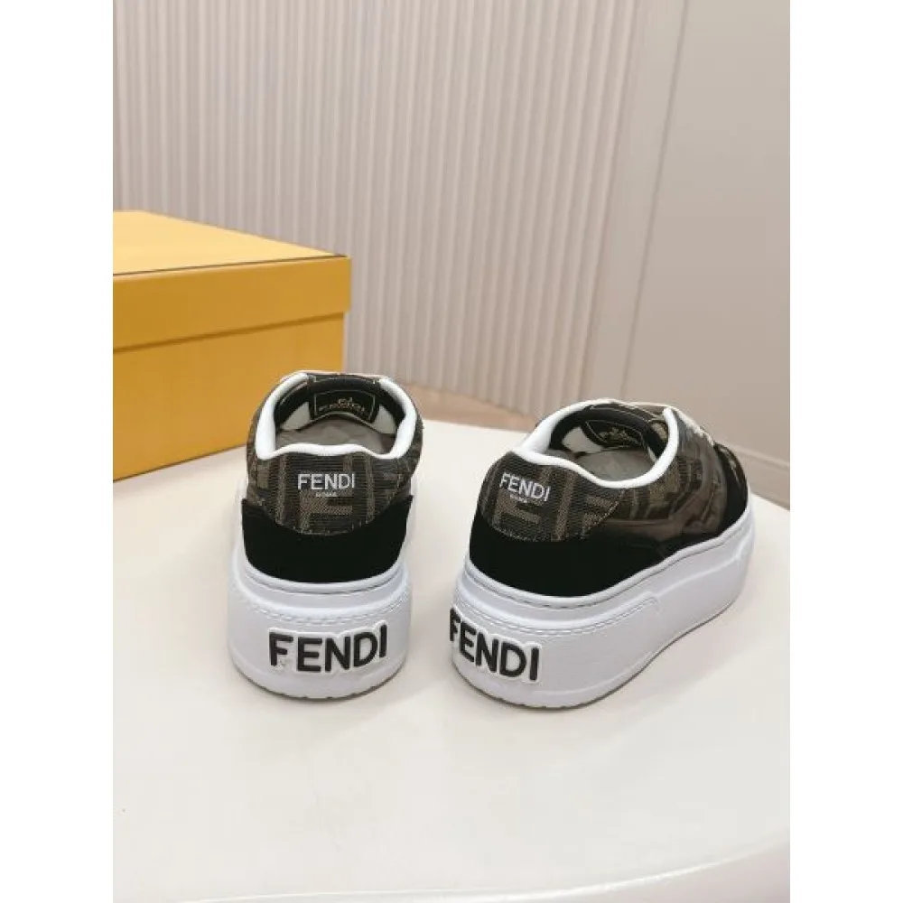 2026 きちんと感が強い FENDI フェンデイ レディース用 カジュアルシューズ 商品画像 9