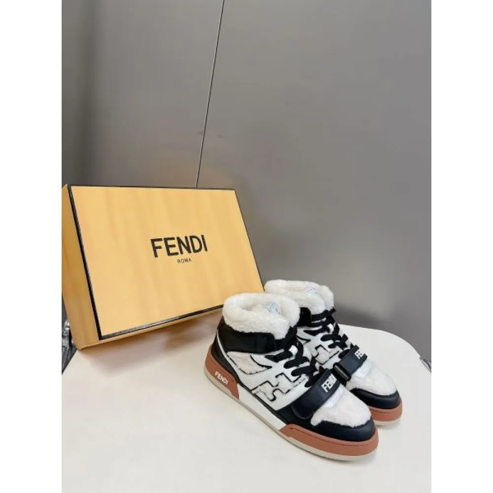 FENDI フェンデイ 2024FW レディース用 カジュアルシューズ とても取り入れやすい 商品画像 5
