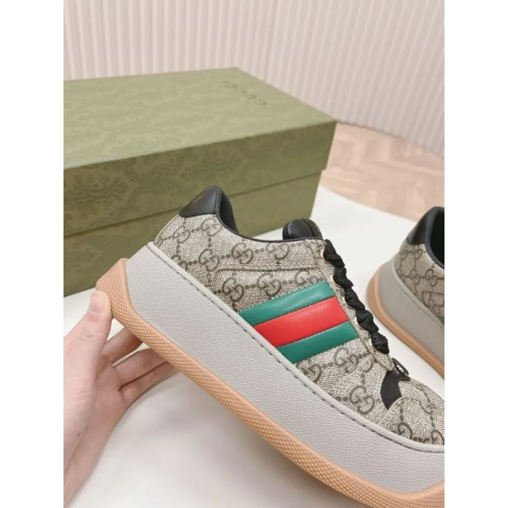 2026 お目立ち度の高い新品 GUCCI グッチ レディース用 カジュアルシューズ 商品画像 9