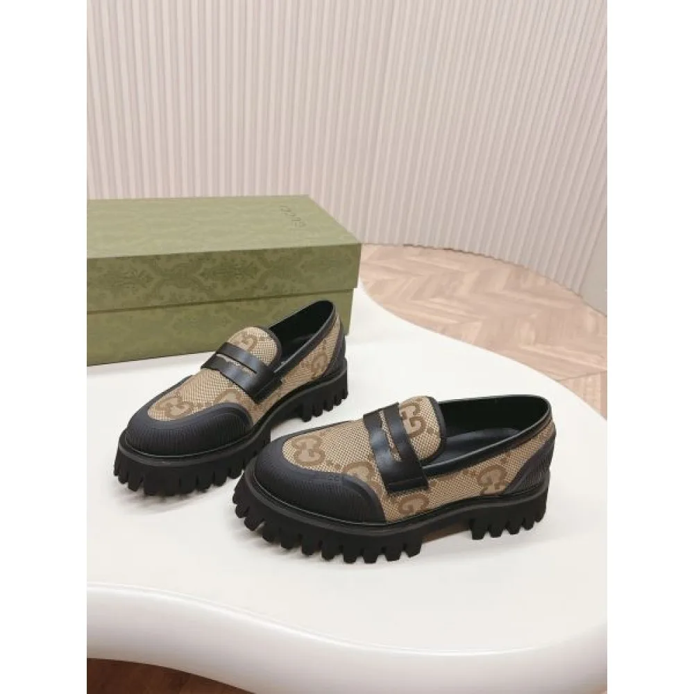 2026 着心地のいいサイズ感 GUCCI グッチ レディース用 カジュアルシューズ 商品画像 4