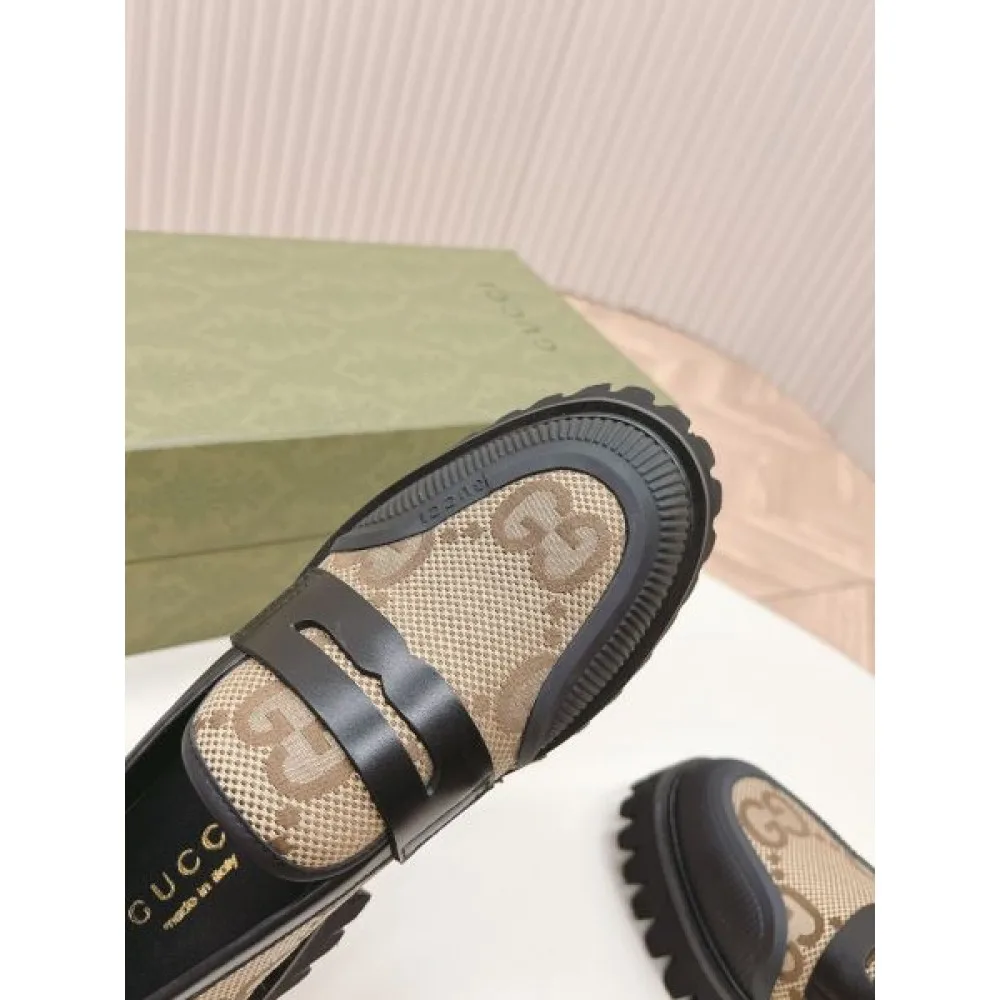2026 着心地のいいサイズ感 GUCCI グッチ レディース用 カジュアルシューズ 商品画像 6