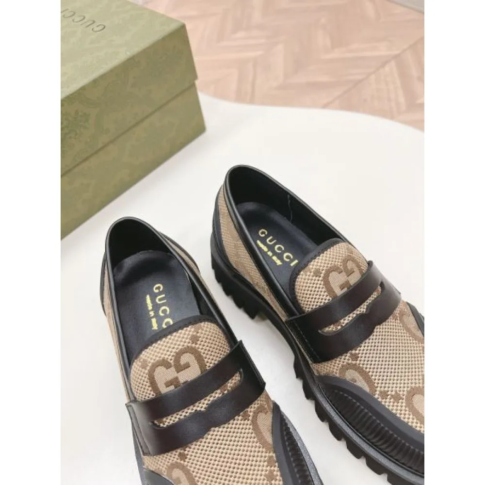2026 着心地のいいサイズ感 GUCCI グッチ レディース用 カジュアルシューズ 商品画像 8