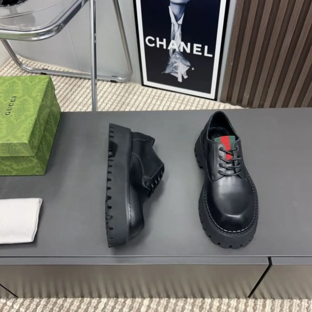GUCCI グッチ 2024FW レディース用 カジュアルシューズ 人気の高さがうかがえ 商品画像 3