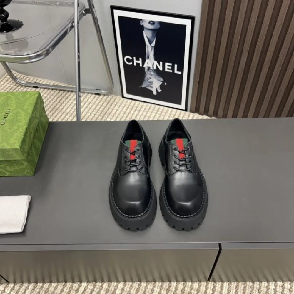 GUCCI グッチ 2024FW レディース用 カジュアルシューズ 人気の高さがうかがえ 商品画像 5