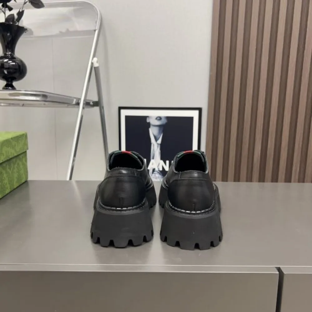 GUCCI グッチ 2024FW レディース用 カジュアルシューズ 人気の高さがうかがえ 商品画像 8