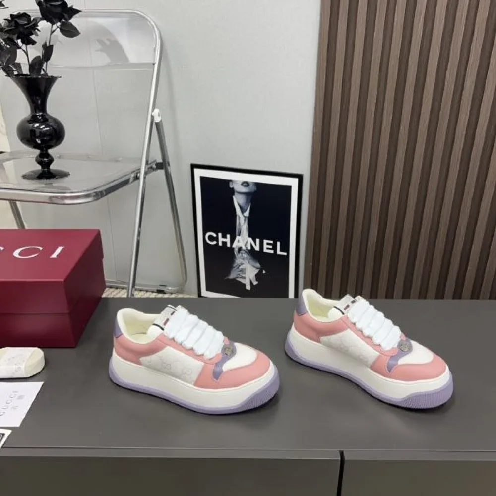 GUCCI グッチ 2024FW レディース用 カジュアルシューズ ファッション感が満点 商品画像 2