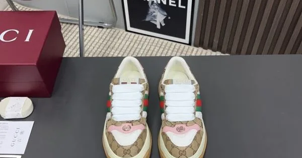 GUCCI グッチ 2024FW レディース用 カジュアルシューズ 洗練された魅力が光る 商品画像 11