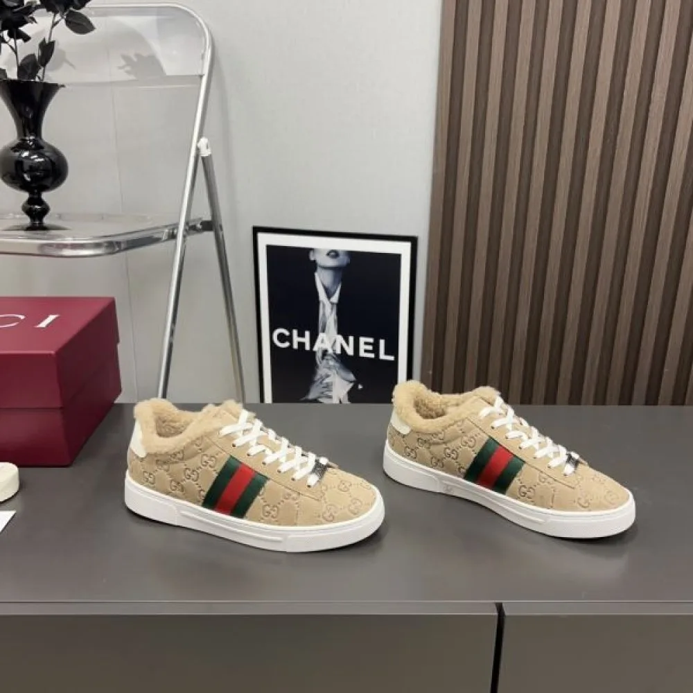 GUCCI グッチ 2024FW レディース用 カジュアルシューズ 品質高き人気アイテム 商品画像 2