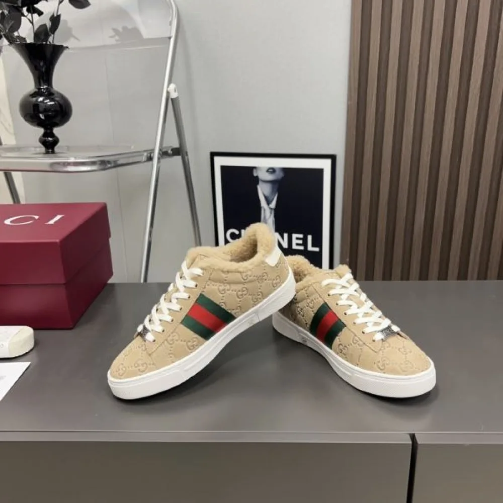GUCCI グッチ 2024FW レディース用 カジュアルシューズ 品質高き人気アイテム 商品画像 4