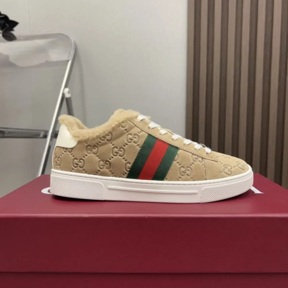GUCCI グッチ 2024FW レディース用 カジュアルシューズ 品質高き人気アイテム 商品画像 5
