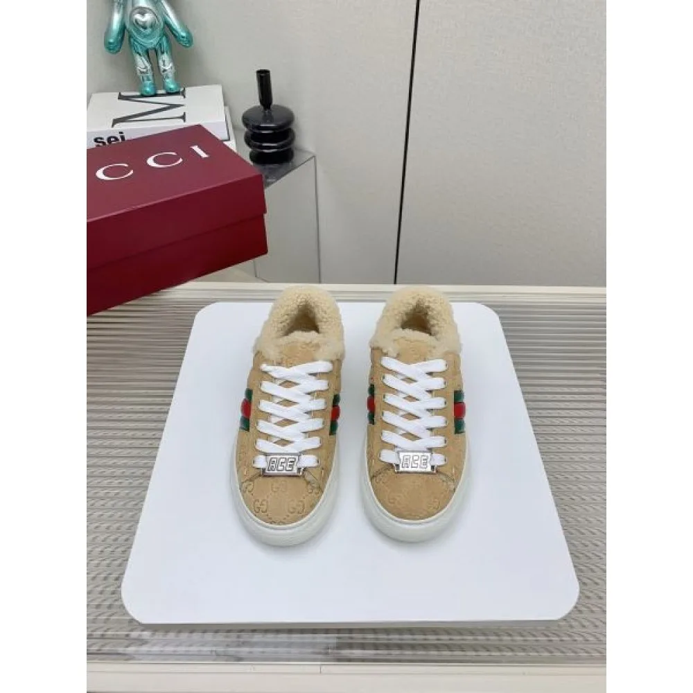 GUCCI グッチ 2024FW レディース用 カジュアルシューズ 今季買い逃した人必見! 商品画像 3