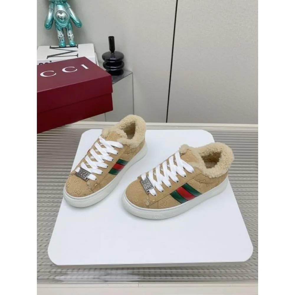 GUCCI グッチ 2024FW レディース用 カジュアルシューズ 今季買い逃した人必見! 商品画像 4