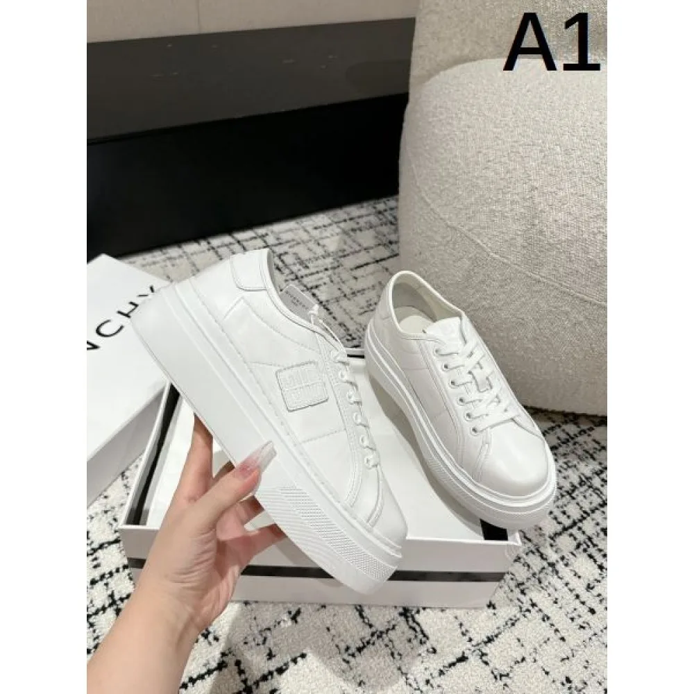 2026 半額SALE入手困難 GIVENCHY ジバンシィ レディース用 カジュアルシューズ 商品画像 1
