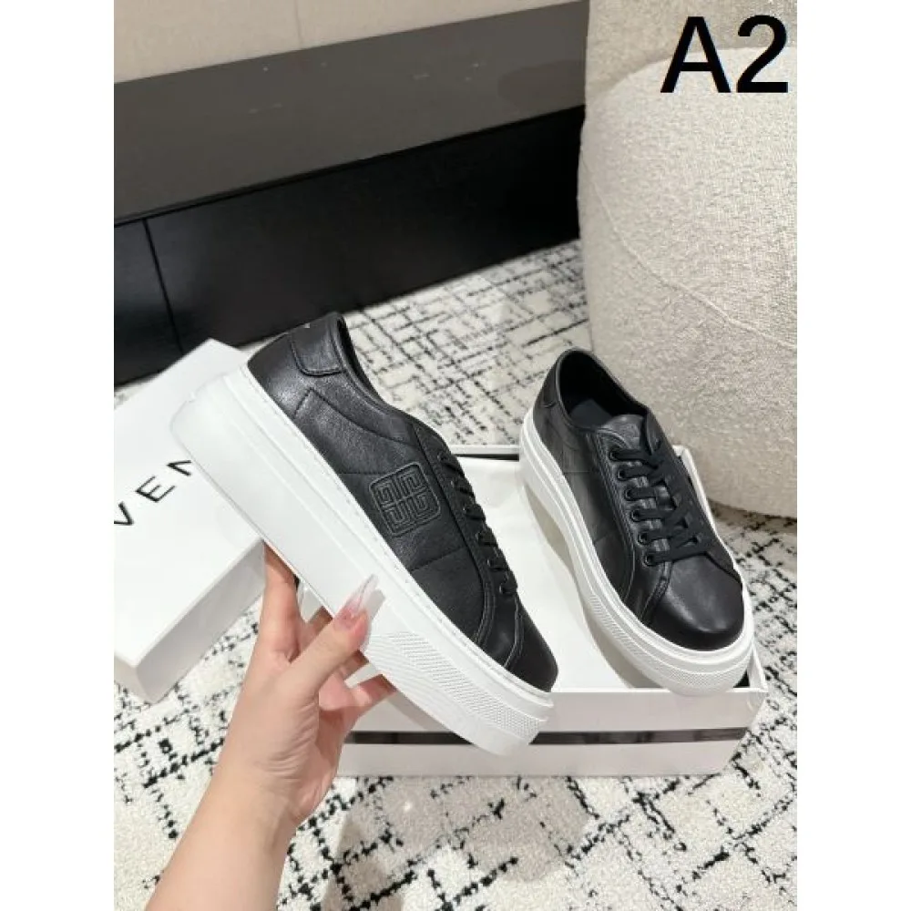 2026 半額SALE入手困難 GIVENCHY ジバンシィ レディース用 カジュアルシューズ 商品画像 2
