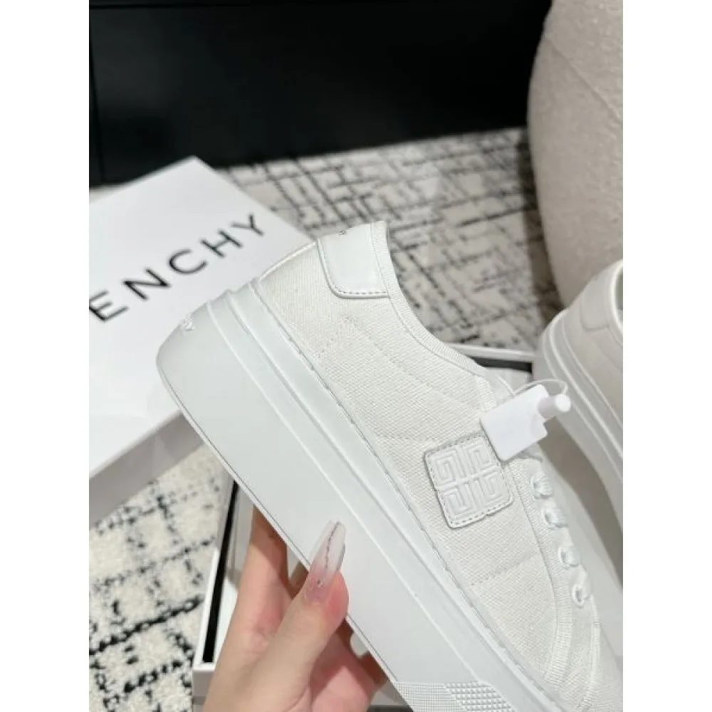 2026 半額SALE入手困難 GIVENCHY ジバンシィ レディース用 カジュアルシューズ 商品画像 8