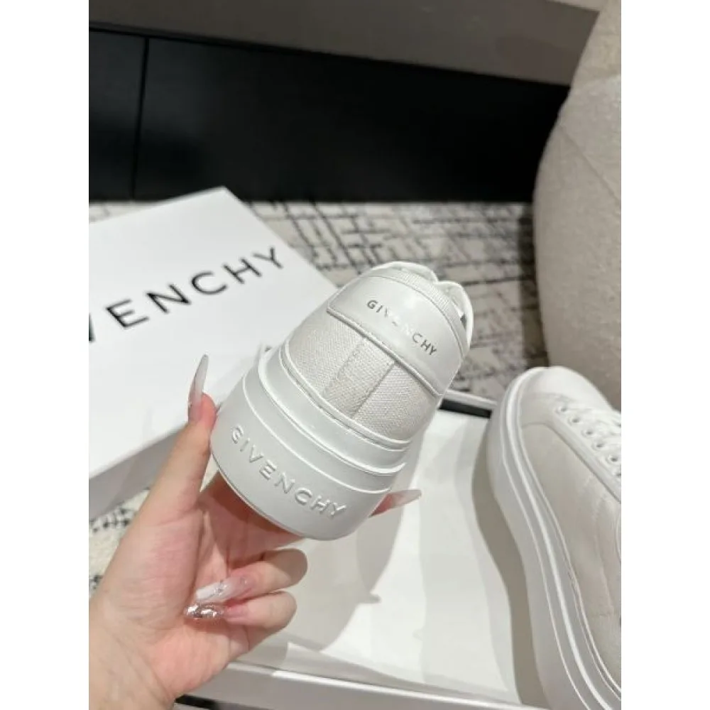 2026 半額SALE入手困難 GIVENCHY ジバンシィ レディース用 カジュアルシューズ 商品画像 10