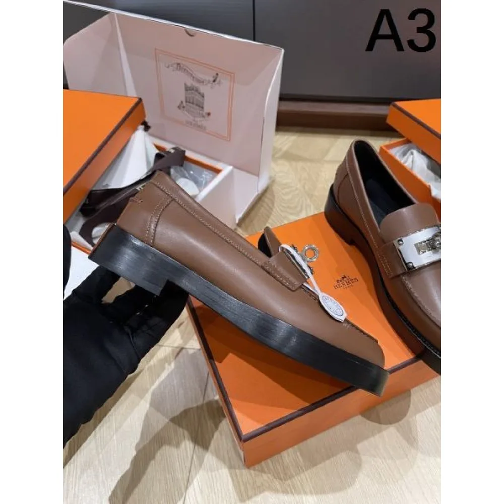 HERMES エルメス 2024FW レディース用 カジュアルシューズ シーン問わずに使える 商品画像 3