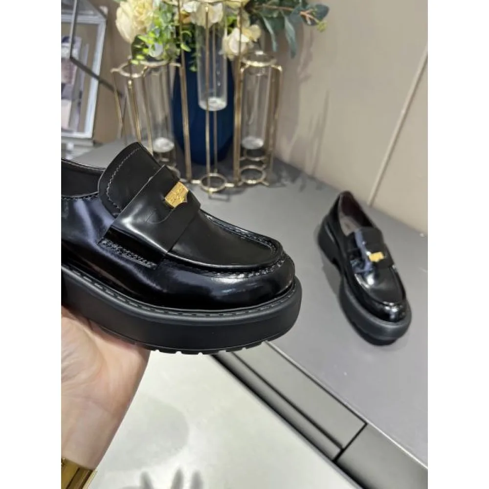 2026 ファッションの最先端! MIU MIU ミュウミュウ レディース用 カジュアルシューズ 商品画像 7