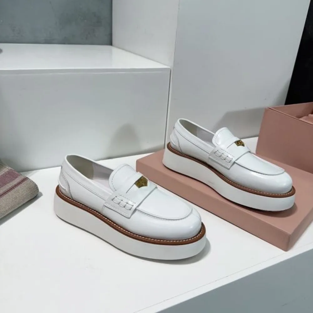 2026 人気沸騰中 MIU MIU ミュウミュウ レディース用 カジュアルシューズ 商品画像 3
