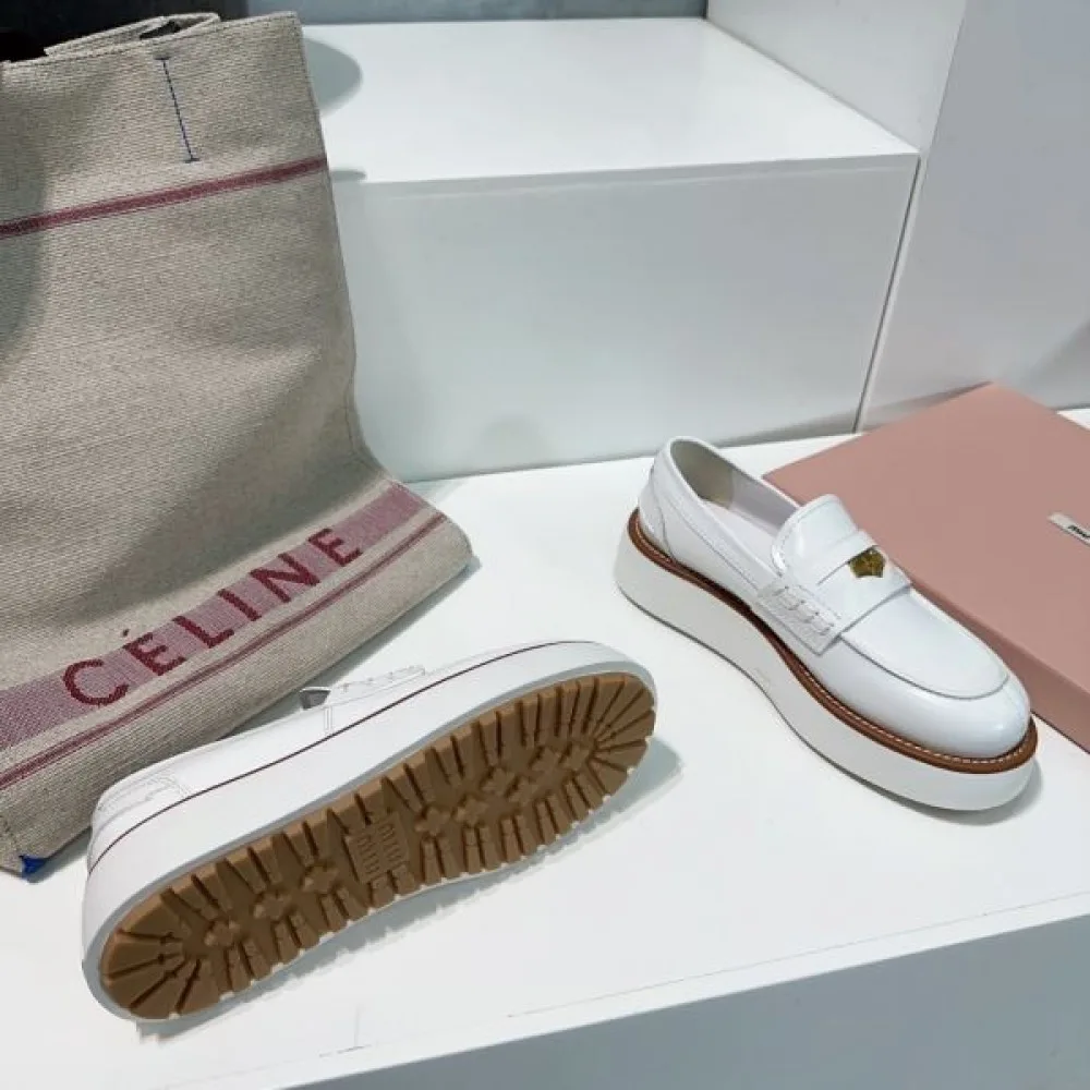 2026 人気沸騰中 MIU MIU ミュウミュウ レディース用 カジュアルシューズ 商品画像 9