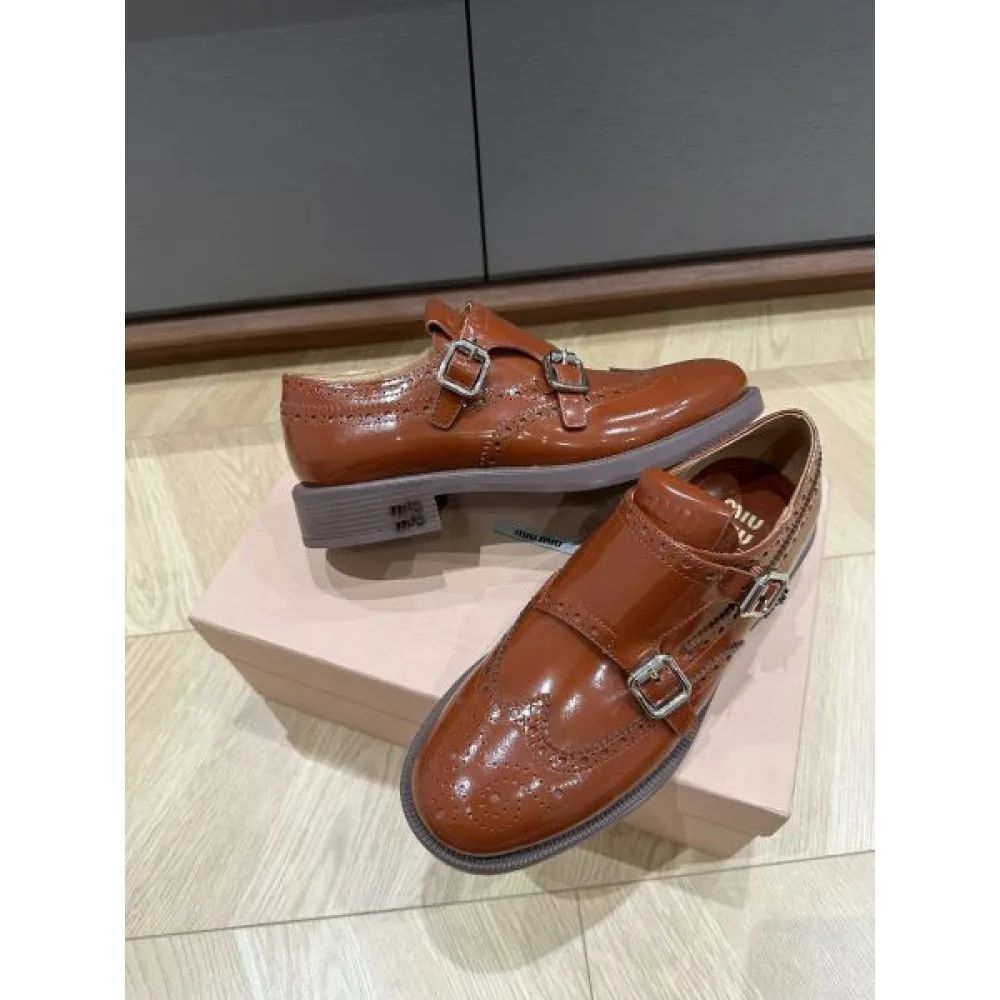 MIU MIU ミュウミュウ 2024FW レディース用 カジュアルシューズ 秋冬トレンド 商品画像 8