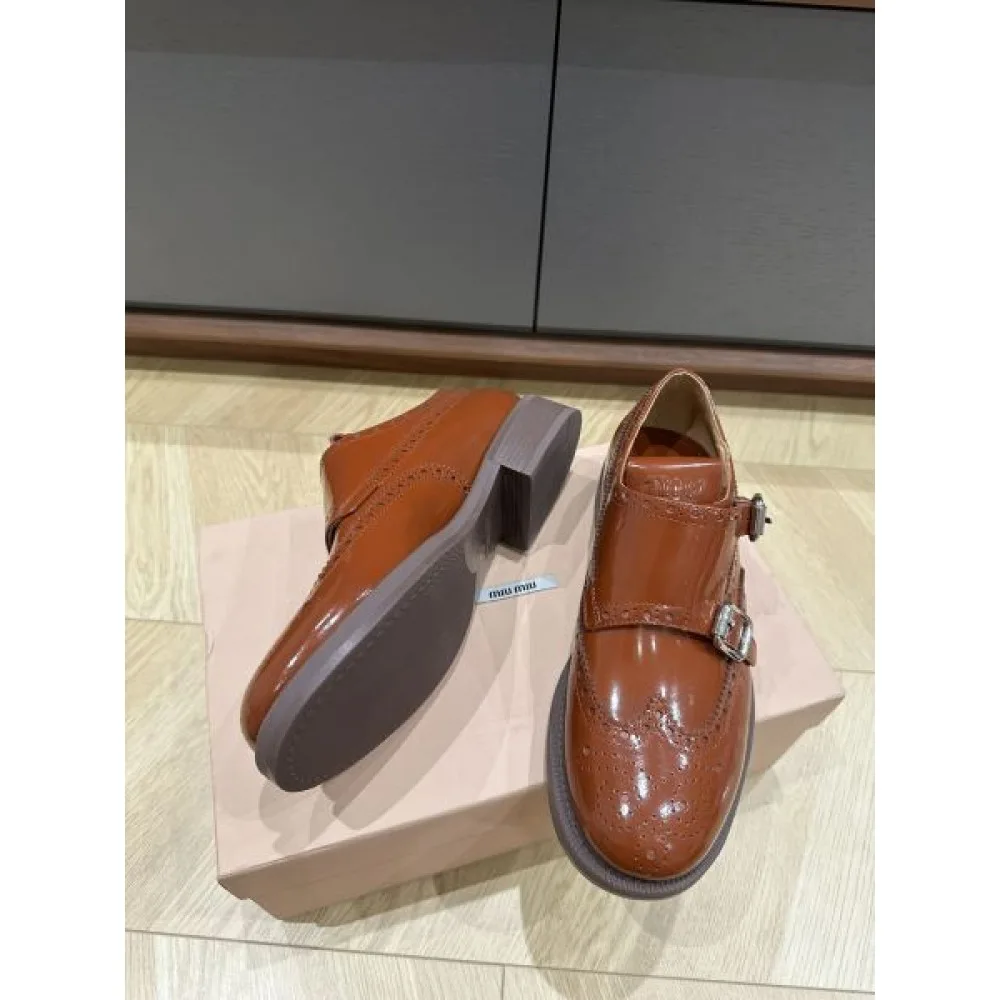 MIU MIU ミュウミュウ 2024FW レディース用 カジュアルシューズ 秋冬トレンド 商品画像 9