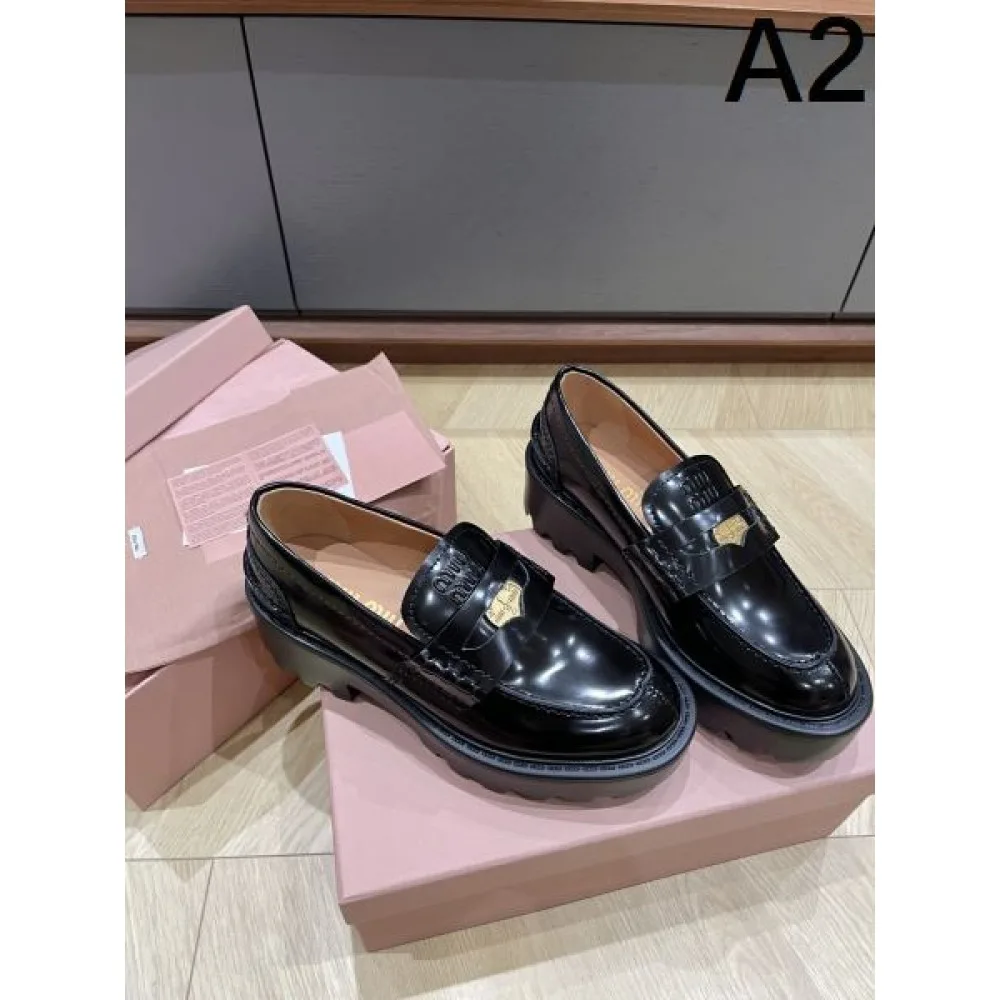 MIU MIU ミュウミュウ 2024FW レディース用 カジュアルシューズ セールで格安 商品画像 2