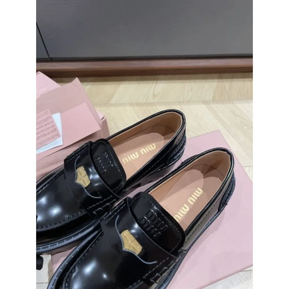 MIU MIU ミュウミュウ 2024FW レディース用 カジュアルシューズ セールで格安 商品画像 5