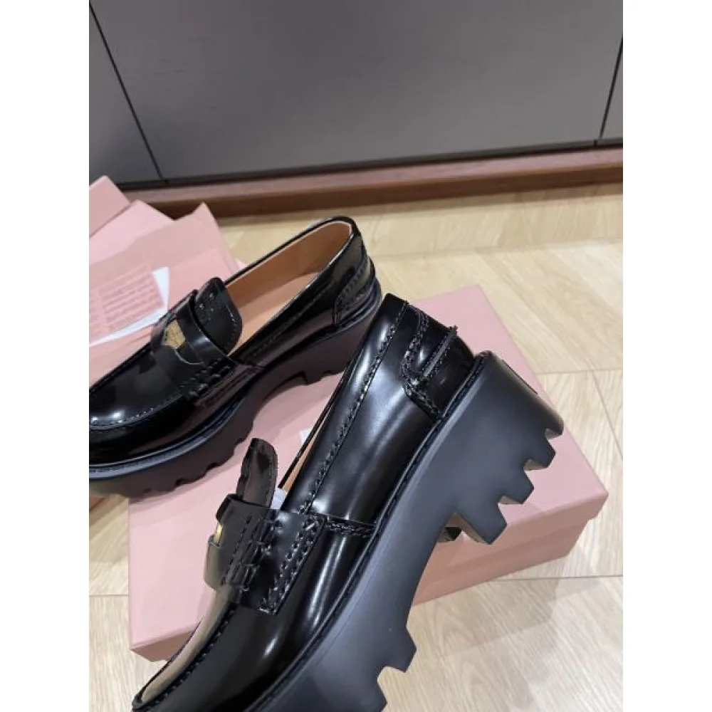 MIU MIU ミュウミュウ 2024FW レディース用 カジュアルシューズ セールで格安 商品画像 6