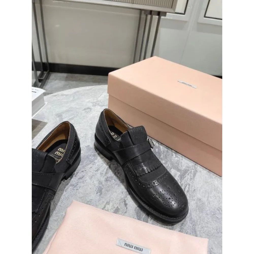MIU MIU ミュウミュウ 2024FW レディース用 カジュアルシューズ 愛用ブランド 商品画像 6