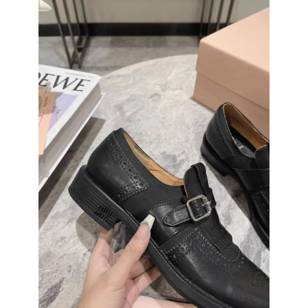MIU MIU ミュウミュウ 2024FW レディース用 カジュアルシューズ 愛用ブランド 商品画像 9