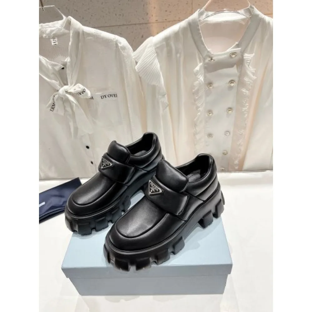 2026 魅力の詰まったスタイル PRADA プラダ レディース用 カジュアルシューズ 商品画像 5