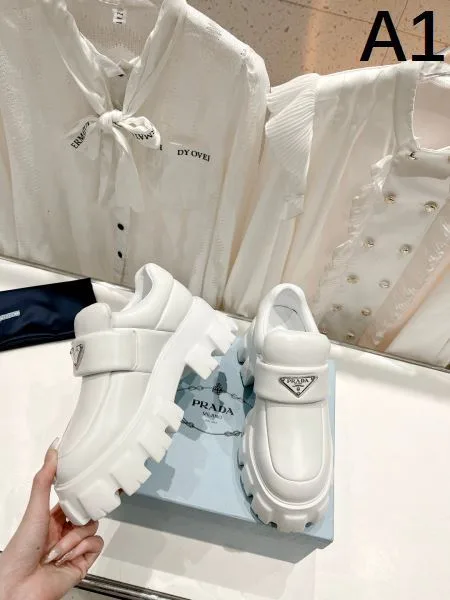 2026 魅力の詰まったスタイル PRADA プラダ レディース用 カジュアルシューズ 商品画像 10
