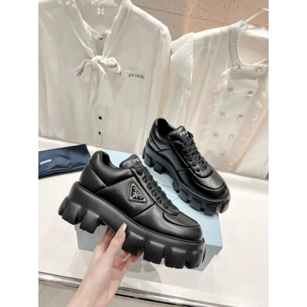 2026 遊び心が溢れるアイテム PRADA プラダ レディース用 カジュアルシューズ 商品画像 3