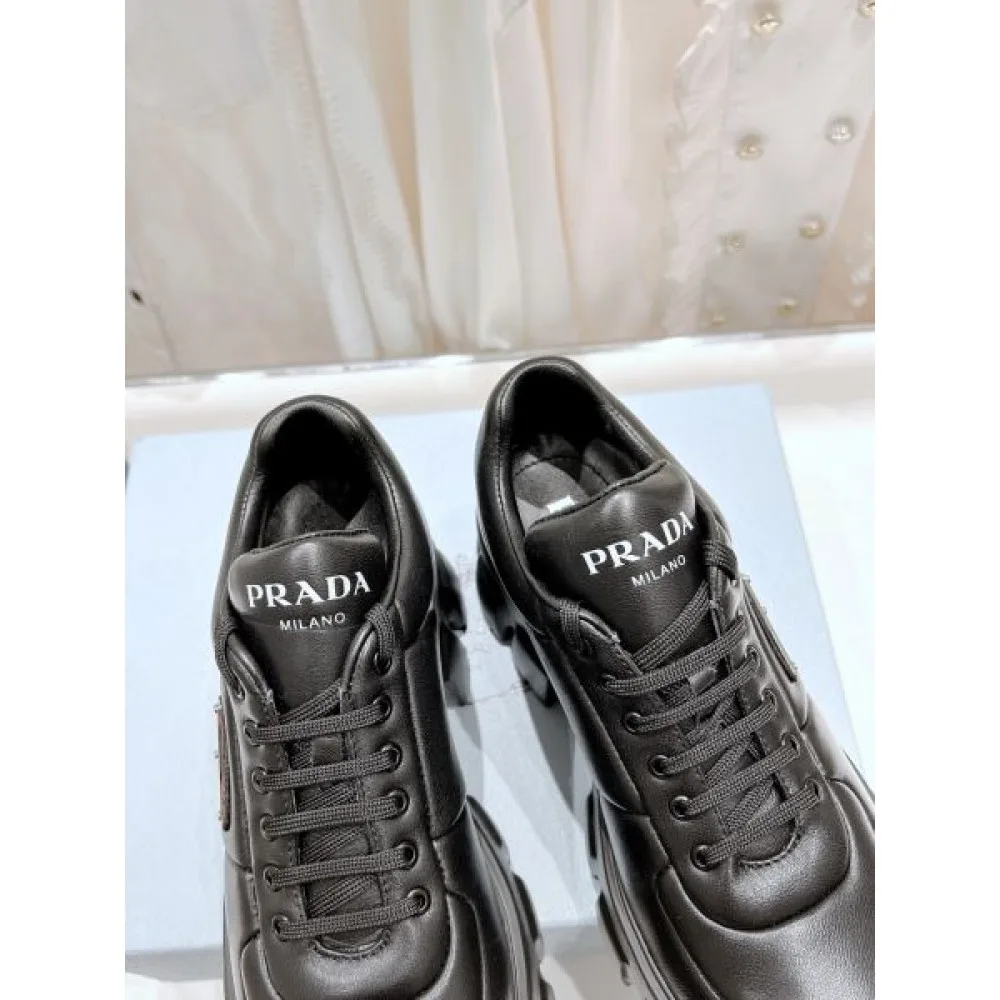 2026 遊び心が溢れるアイテム PRADA プラダ レディース用 カジュアルシューズ 商品画像 6