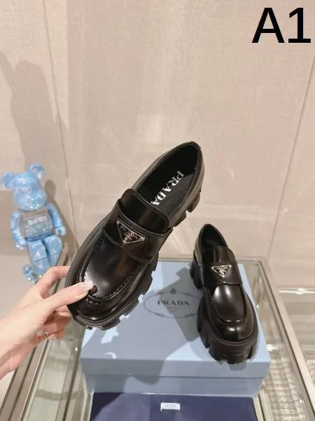 2026 見た目以上のかっこいい PRADA プラダ レディース用 カジュアルシューズ 商品画像 10