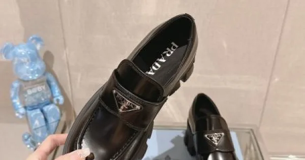 2026 見た目以上のかっこいい PRADA プラダ レディース用 カジュアルシューズ 商品画像 11