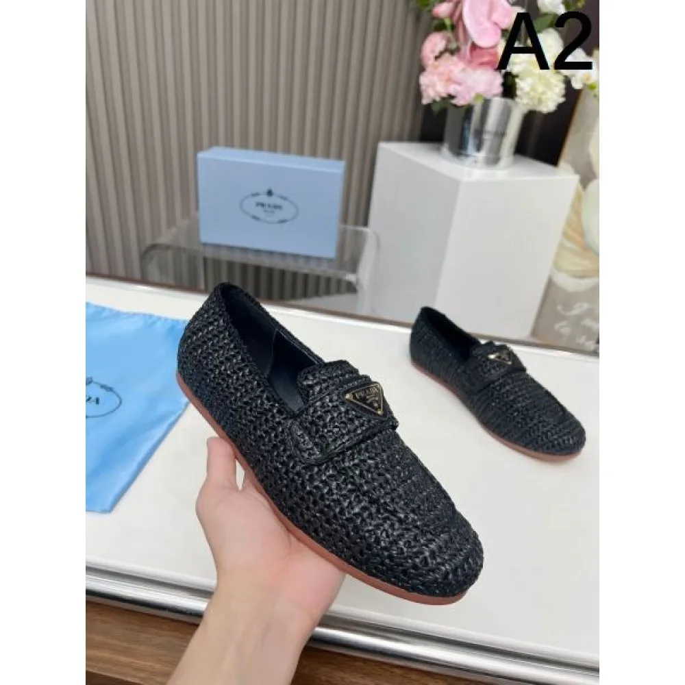 2026 旬デザイン PRADA プラダ レディース用 カジュアルシューズ 商品画像 2