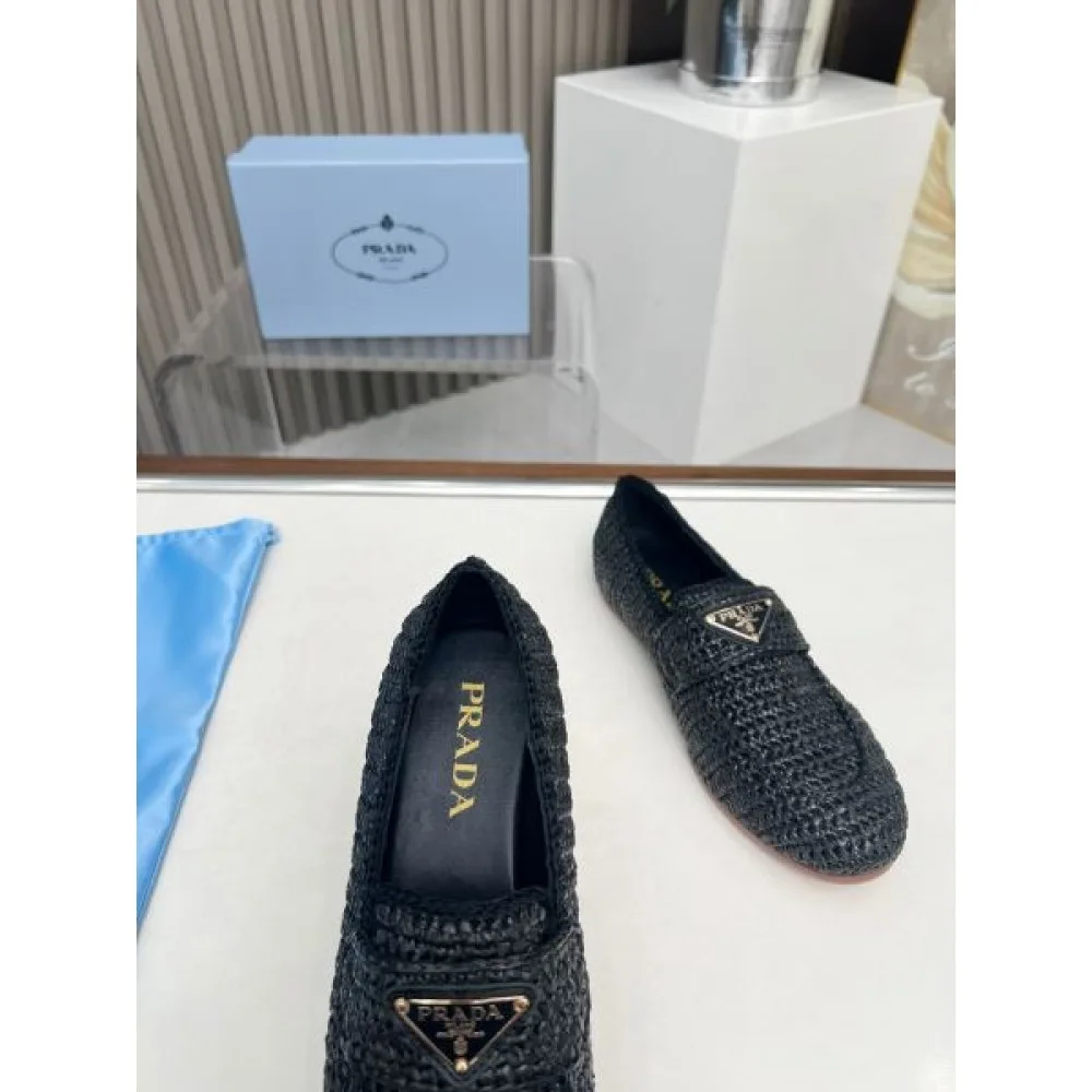 2026 旬デザイン PRADA プラダ レディース用 カジュアルシューズ 商品画像 8