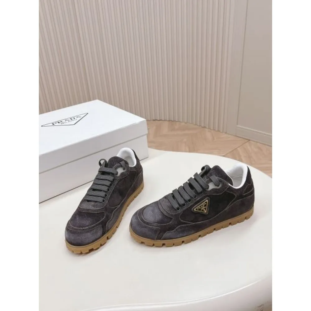 2026 綺麗なシルエット PRADA プラダ レディース用 カジュアルシューズ 商品画像 6
