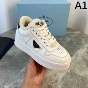 PRADA プラダ 2024FW レディース用 カジュアルシューズ 今季おすすめの話題作 商品画像 1