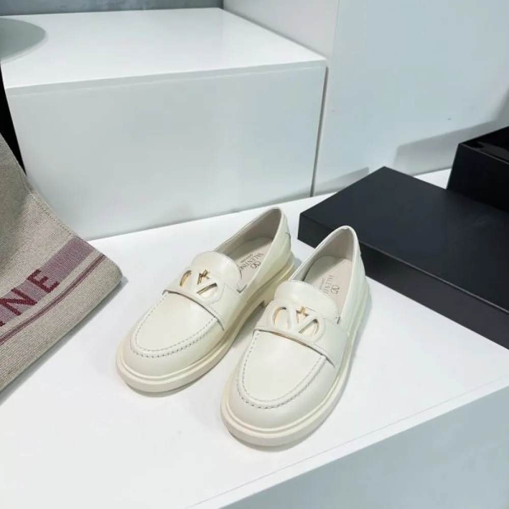 2026 超おすすめ VALENTINO ヴァレンティノ レディース用 カジュアルシューズ 商品画像 4
