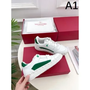 2026 カラー豊富 VALENTINO ヴァレンティノ レディース用 カジュアルシューズ 商品画像 1