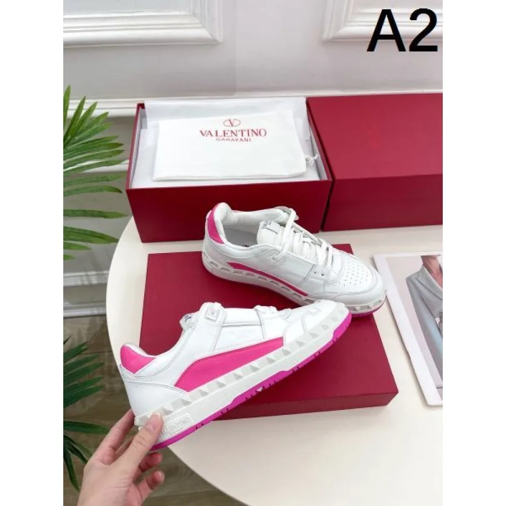 2026 カラー豊富 VALENTINO ヴァレンティノ レディース用 カジュアルシューズ 商品画像 2