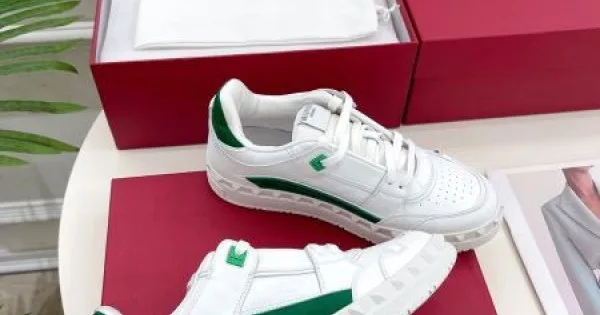 2026 カラー豊富 VALENTINO ヴァレンティノ レディース用 カジュアルシューズ 商品画像 11