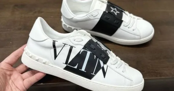 2026 魅力を持つ VALENTINO ヴァレンティノ レディース用 カジュアルシューズ 商品画像 11