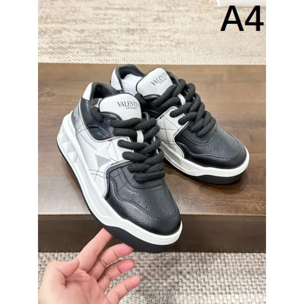2026 最新作入荷 VALENTINO ヴァレンティノ レディース用 カジュアルシューズ 商品画像 4