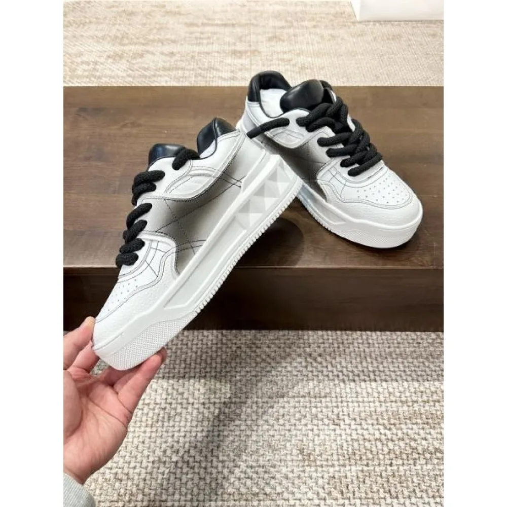 2026 最新作入荷 VALENTINO ヴァレンティノ レディース用 カジュアルシューズ 商品画像 7