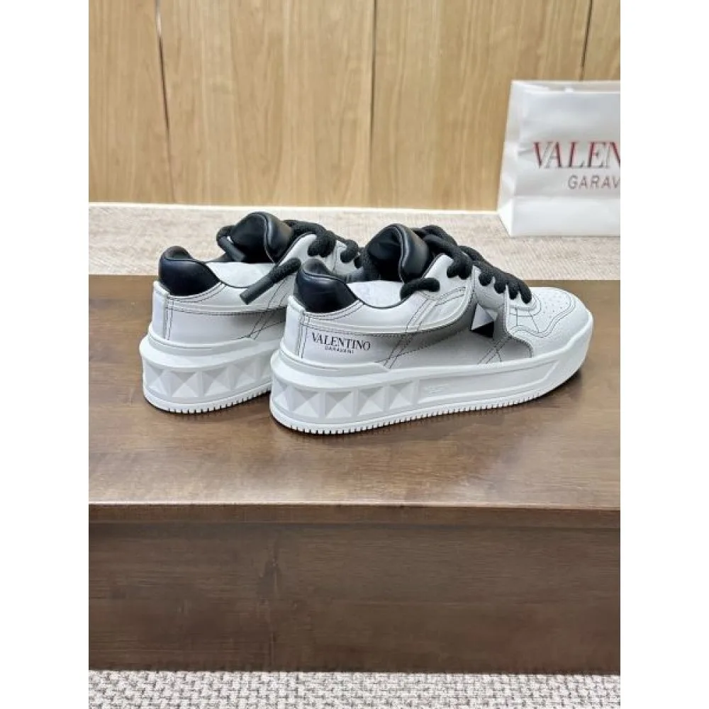 2026 最新作入荷 VALENTINO ヴァレンティノ レディース用 カジュアルシューズ 商品画像 9